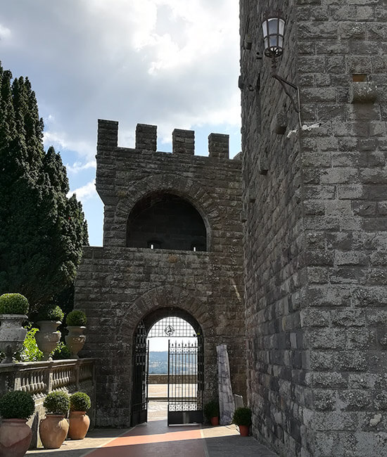Entra del Castello