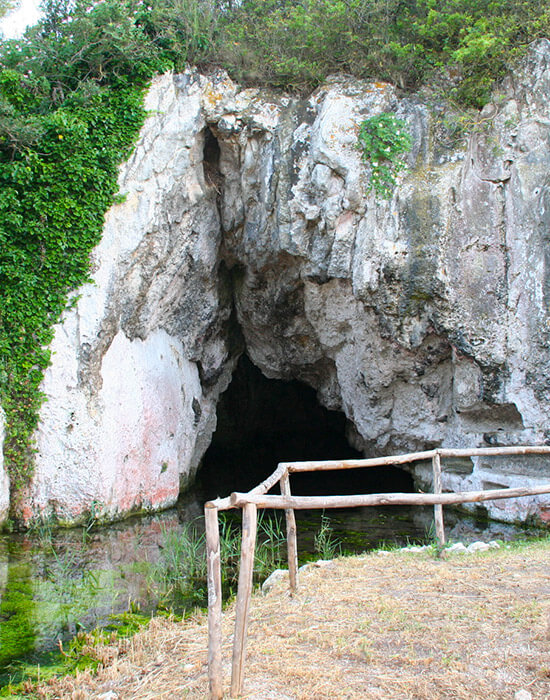Grotta della sorgente