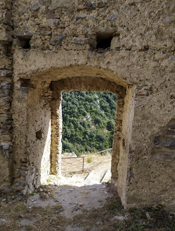 Castello del Borgo Medievale di San Saverino