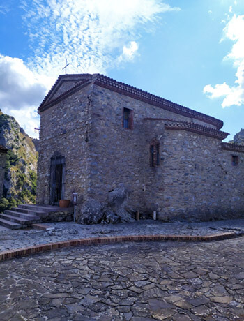 Chiesa del Borgo Medievale di San Saverino
