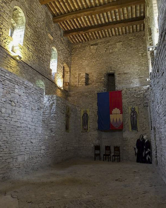 Salone interno della Rocca Maggiore Asssisi